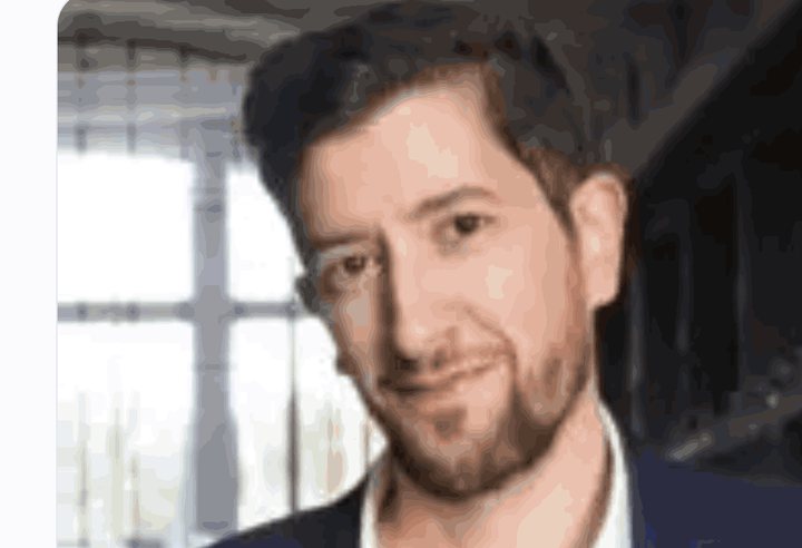 Néstor Lázaro